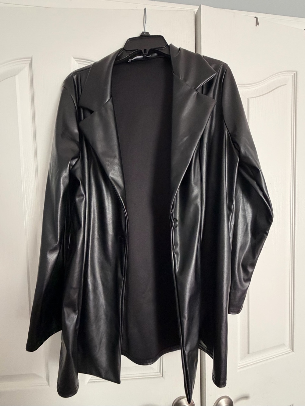 PrettyLittleThing Black Faux Leather Blazer/jacket US 10